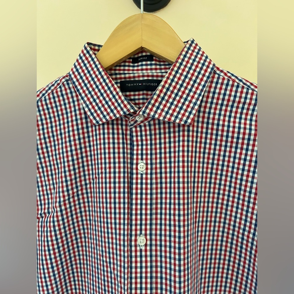 Tommy Hilfiger Slim Fit Button Up Men Size L (16–16.5|32/33) Red, White & Blue